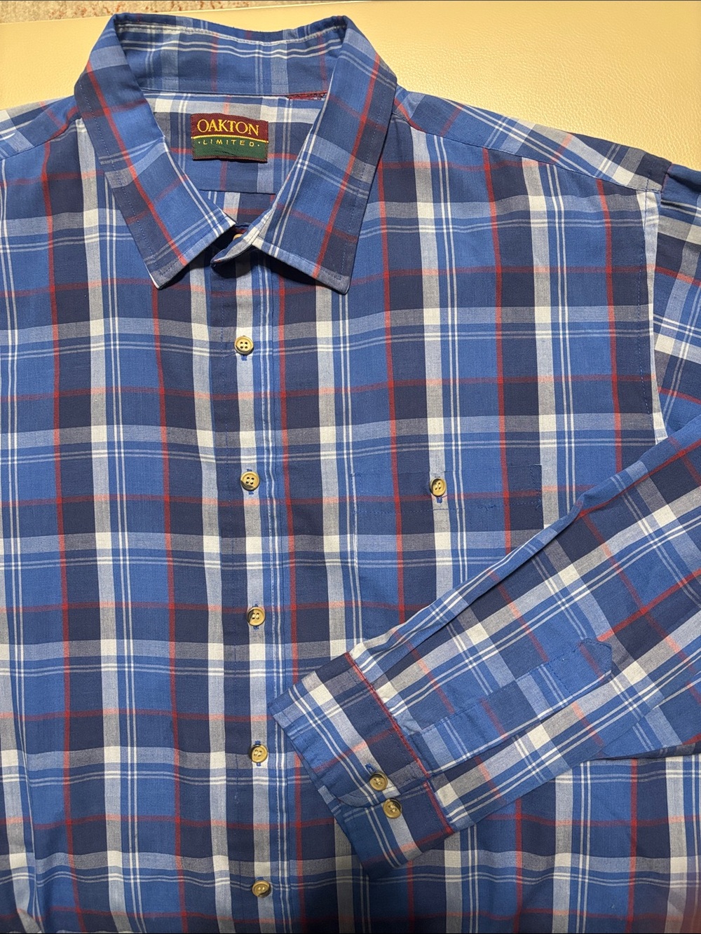Oakton Men’s Blue Plaid Long-Sleeve Button-Down Shirt